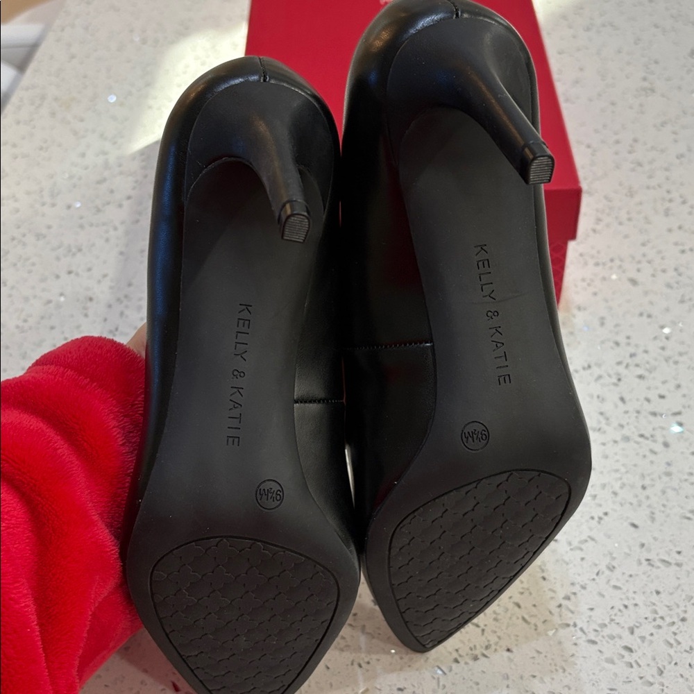 Kelly & Katie Classic Black Misha Heels size 9.5 - Picture 4 of 6